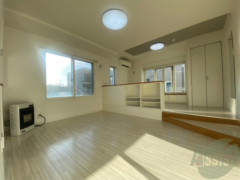 居室・リビング　広くてキレイなお部屋が広がっていて、充実した生活が送れそう。