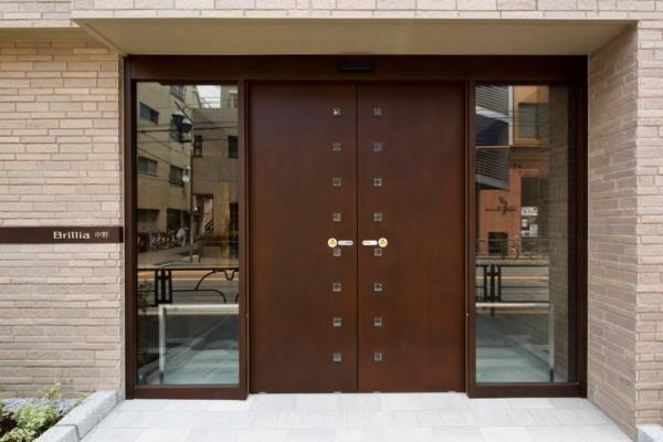 エントランス　毎日通るエントランスはこのようになっています