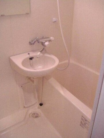 バス・シャワールーム　別部屋参考写真