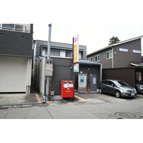 郵便局　富山太田口郵便局（郵便局）まで302m