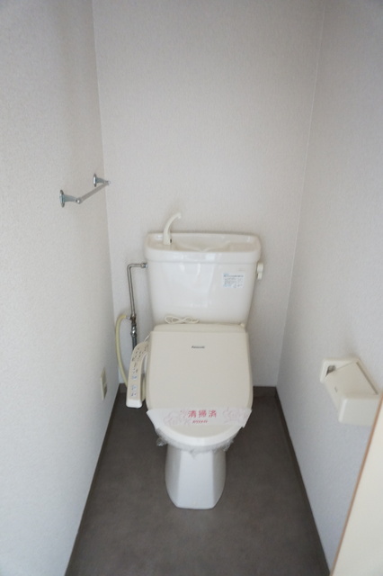 トイレ　洗浄便座