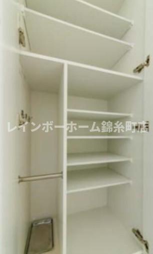 玄関　※別部屋参照写真となります。