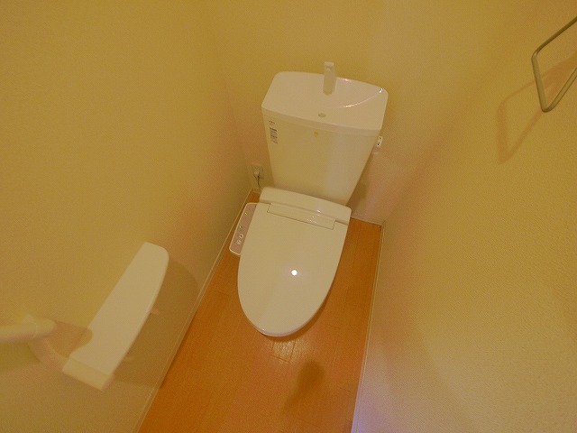 トイレ　清潔感のあるトイレです