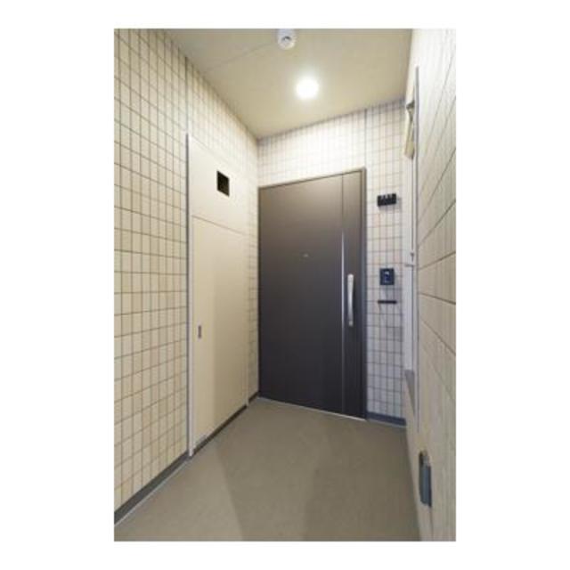 玄関　※写真は同タイプ住戸です。