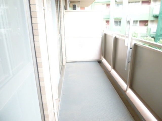 バルコニー　同物件別部屋写真（実際は現況を優先します）