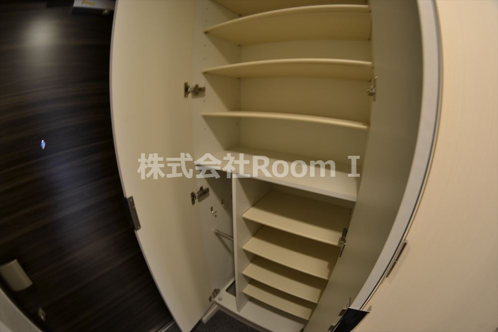 玄関　シンプルで使いやすい玄関です