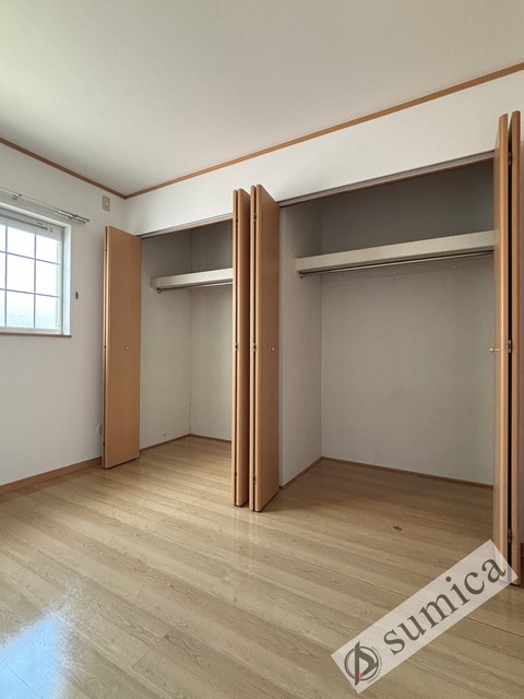 収納　収納力抜群の壁一面のクローゼットです♪♪