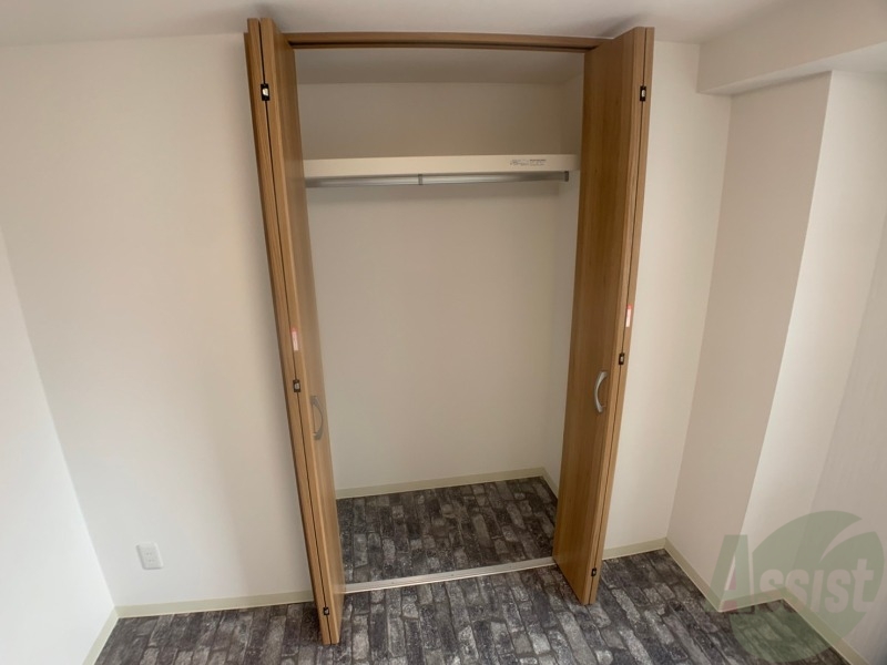 収納　寝室の収納です。部屋がすっきり片付きます。
