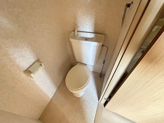 トイレ　※別部屋の写真です