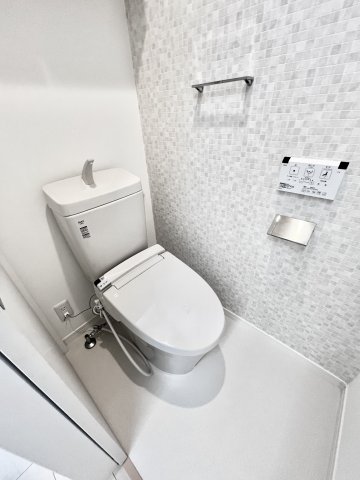 トイレ　同タイプ別部屋写真