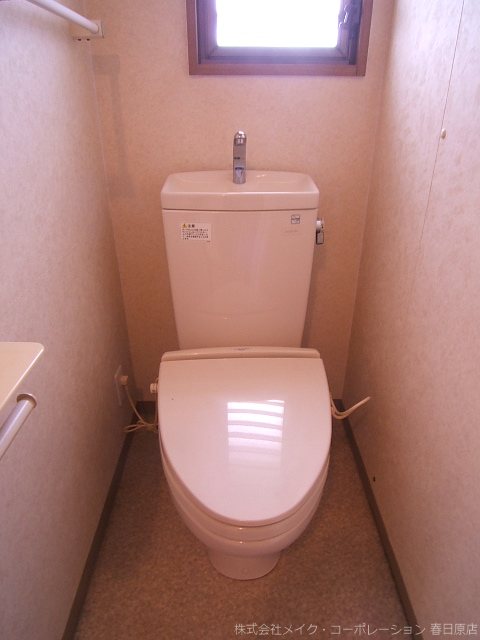 トイレ　写真は同型タイプ