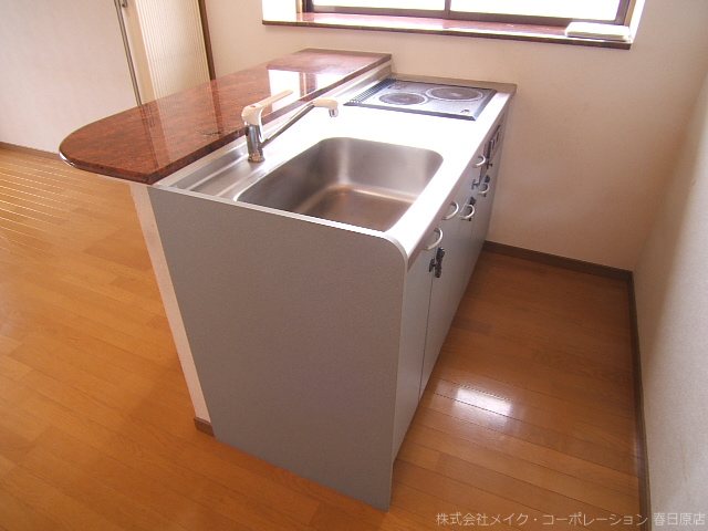 キッチン　写真は同型タイプ
