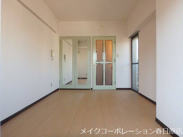 居室・リビング　写真は同型タイプ