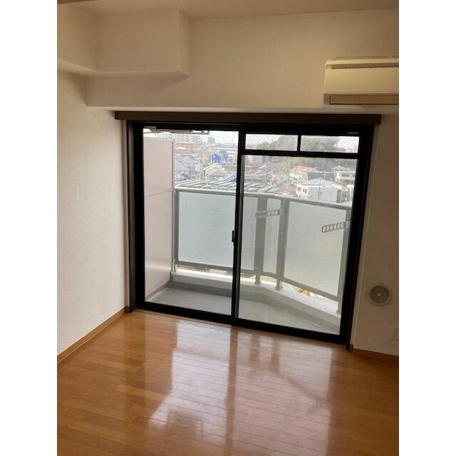 居室・リビング　別号室の写真です