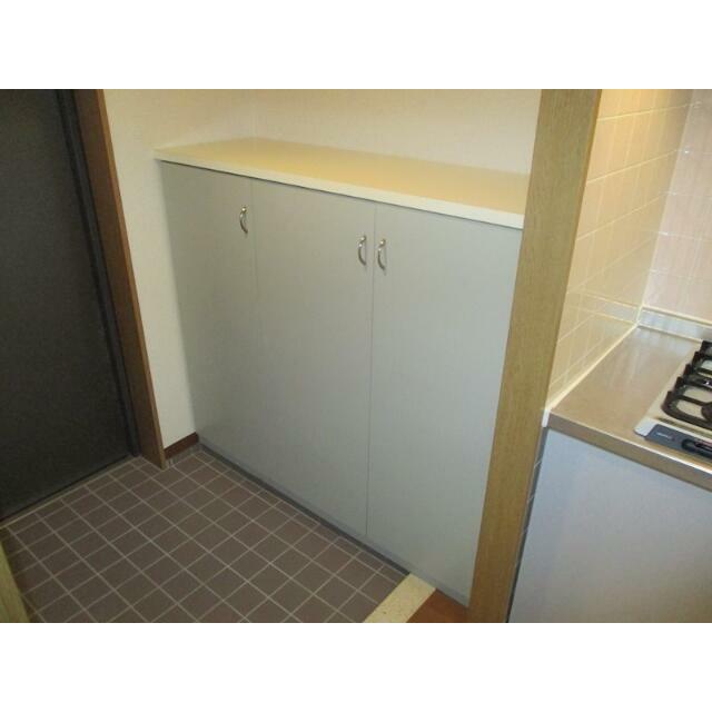 玄関　シューズボックス