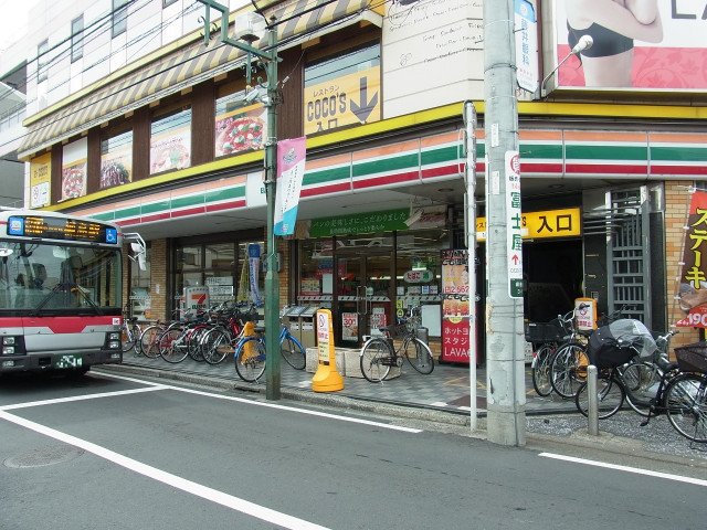 コンビニ　セブン－イレブン　横浜綱島西３丁目店（コンビニ）まで60m