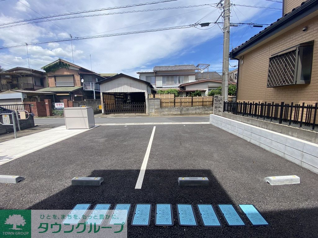 駐車場　駐車場