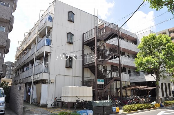 建物外観　鉄骨造マンションタイプです。