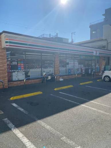 コンビニ　セブンイレブン神戸垂水星が丘1丁目店（コンビニ）まで192m