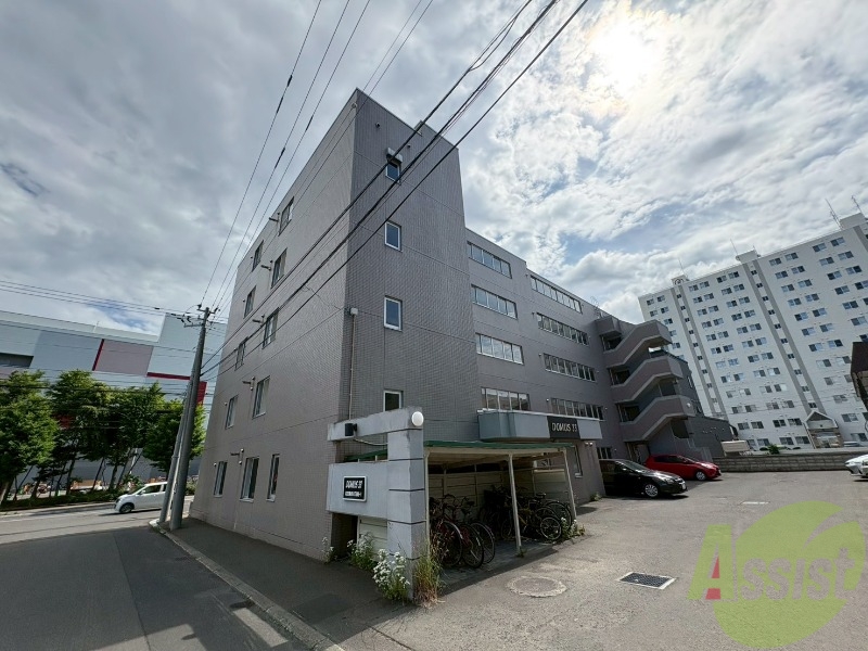 建物外観　札幌市東区北３３条東「ＤＯＭＵＳ３３」