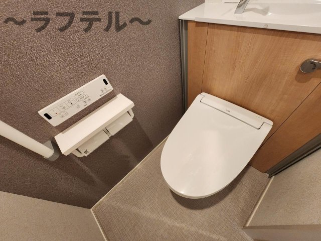 トイレ　別部屋イメージ写真