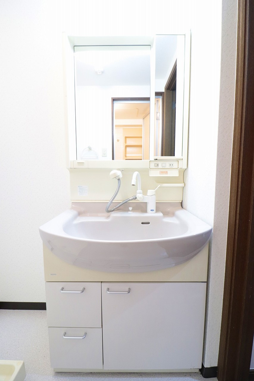 洗面設備　※同物件、別部屋になります。