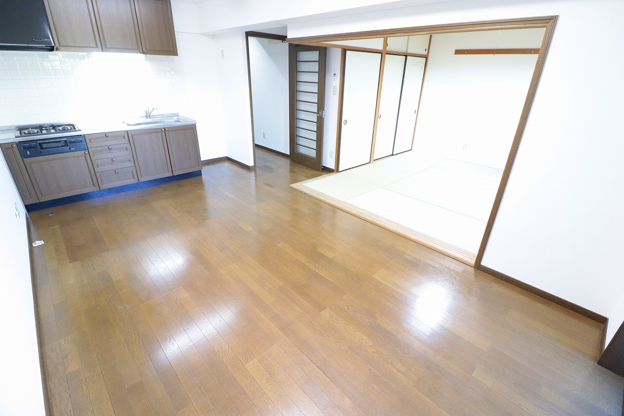 居室・リビング　※同物件、別部屋になります。