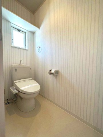 トイレ　※入居中の為、同タイプ別のお部屋の写真となります。
