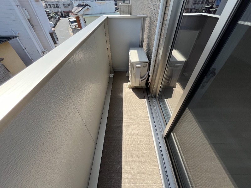 バルコニー　同物件別部屋イメージ