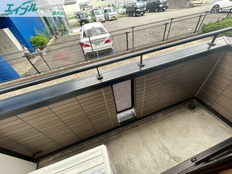 バルコニー　別部屋反転同型写真
