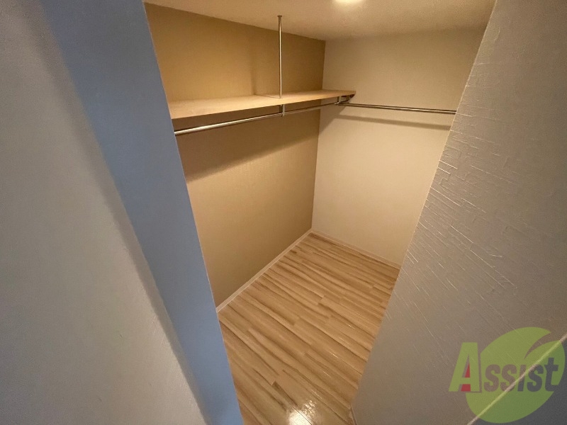収納　寝室の収納です。部屋がすっきり片付きます。