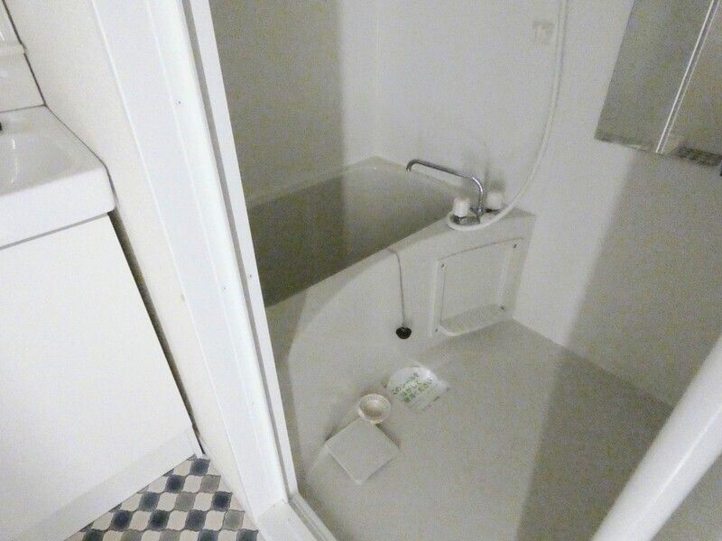 バス・シャワールーム　別部屋参考写真となります