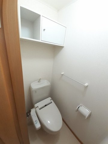 トイレ　落ち着いたトイレです