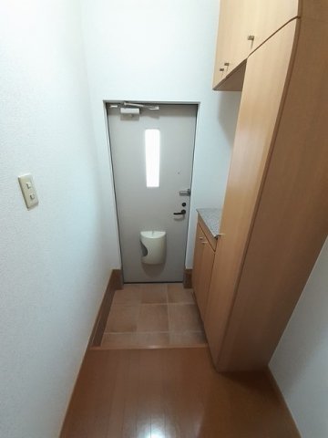 玄関　シンプルで使いやすい玄関です
