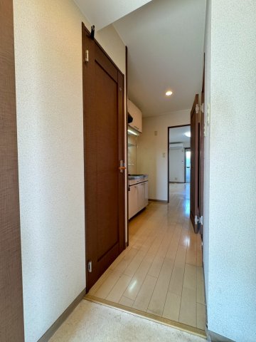 フジパレスフォーゲルI番館の玄関写真