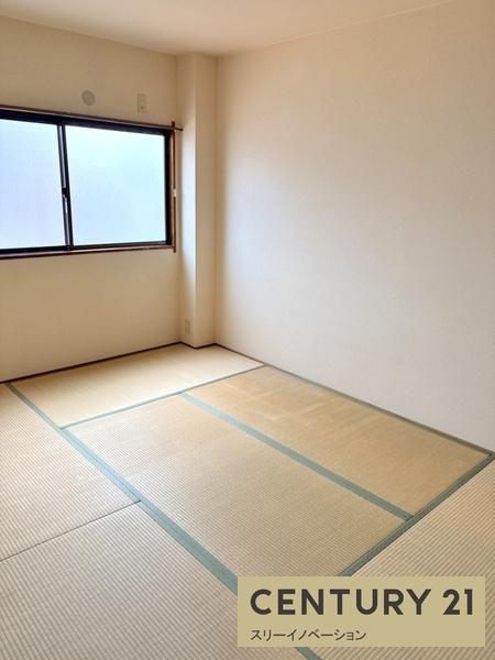 エントランス　★畳は落ち着きますね★