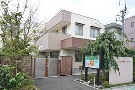 幼稚園・保育園　にじいろ保育園三鷹牟礼（幼稚園・保育園）まで545m