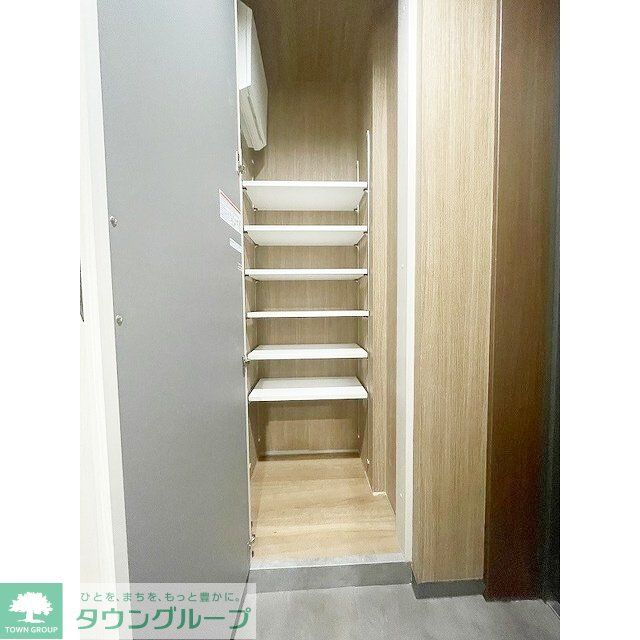 収納　シューズボックス