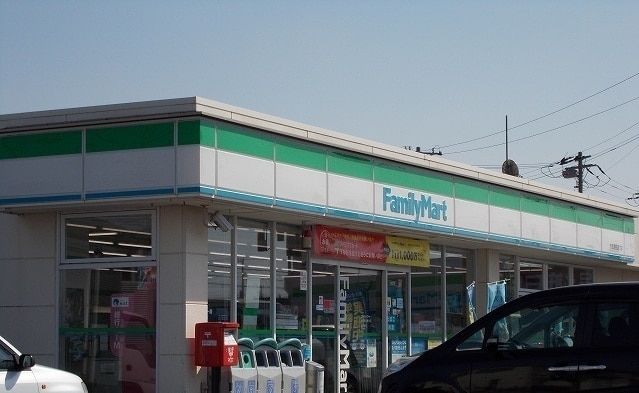 コンビニ　ファミリーマート市原古市場店（コンビニ）まで520m