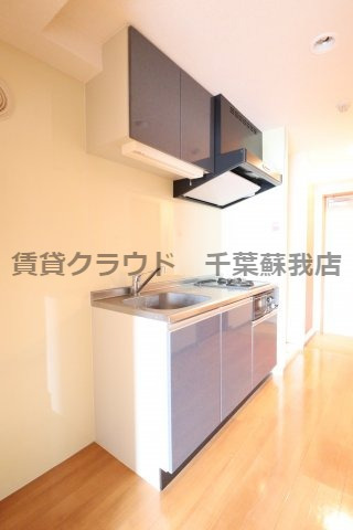 キッチン　同じ建物の別のお部屋の写真になります！