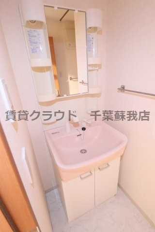洗面設備　同じ建物の別のお部屋の写真になります！