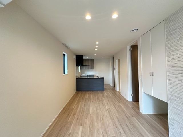 WOOD SQUAREの居間写真