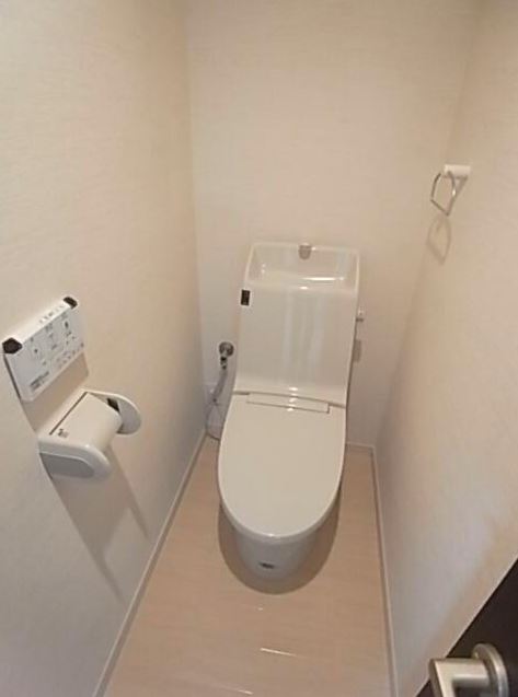 トイレ　ウォシュレットトイレ
