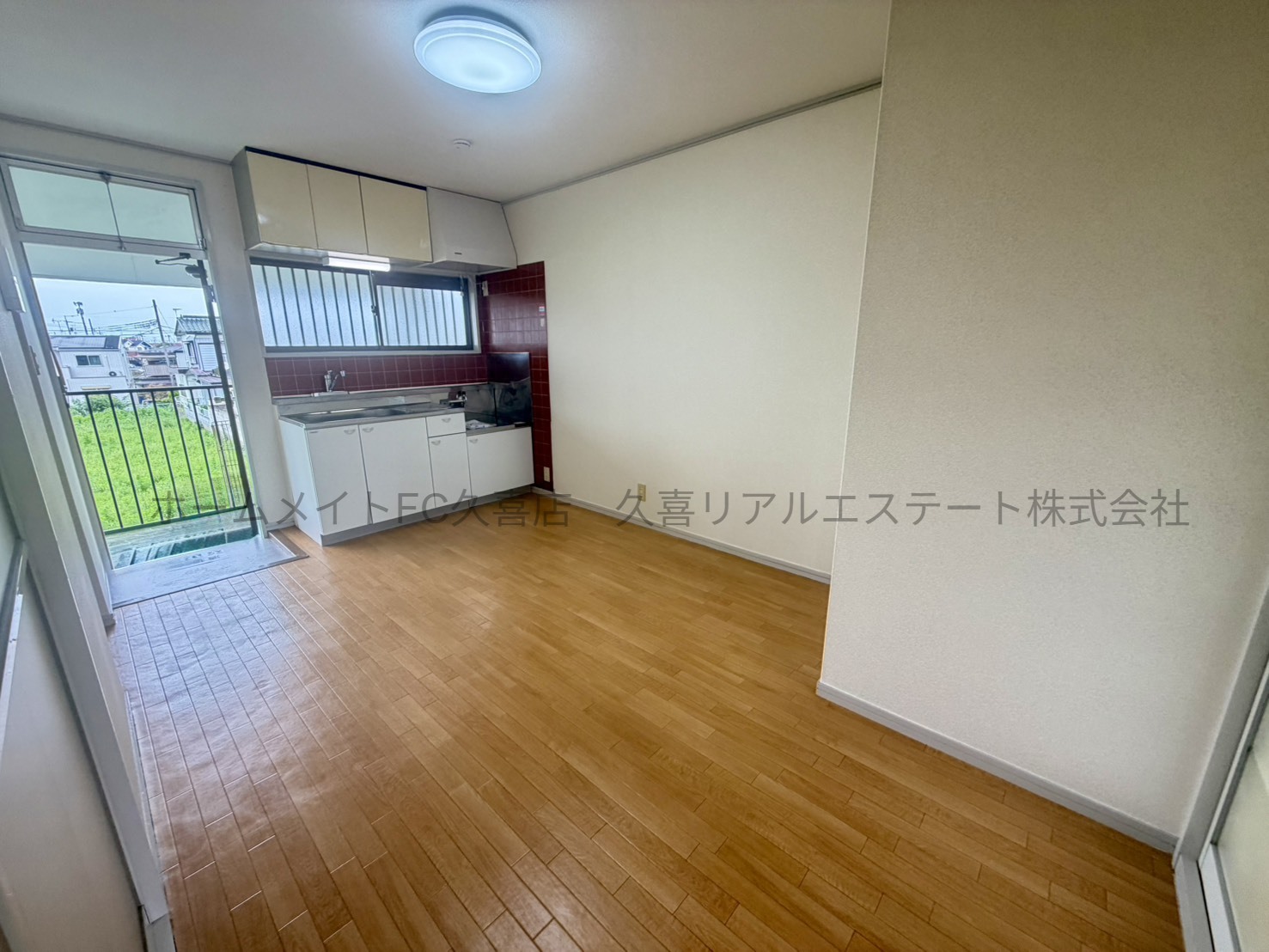 居室・リビング　同建物別号室