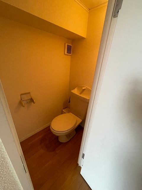 FL NESTのトイレ写真