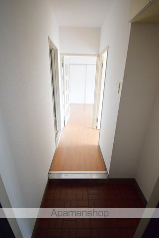 ＪＲ山陽本線 海田市駅 徒歩8分 3階建 築38年の玄関写真