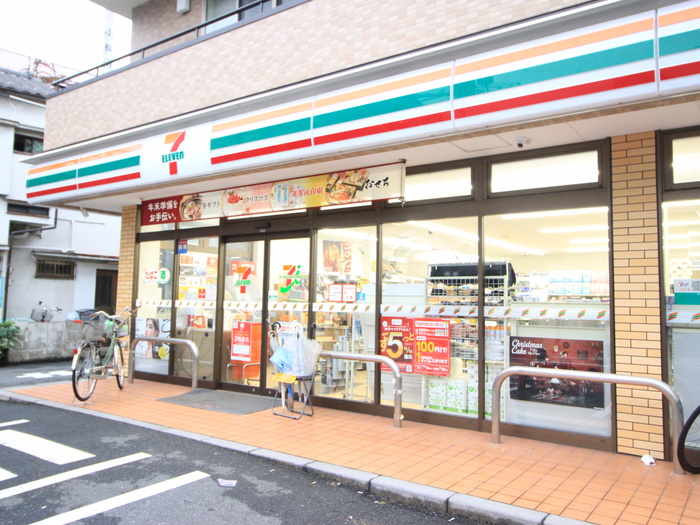 コンビニ　セブンイレブン池袋本町三丁目店（コンビニ）まで400m