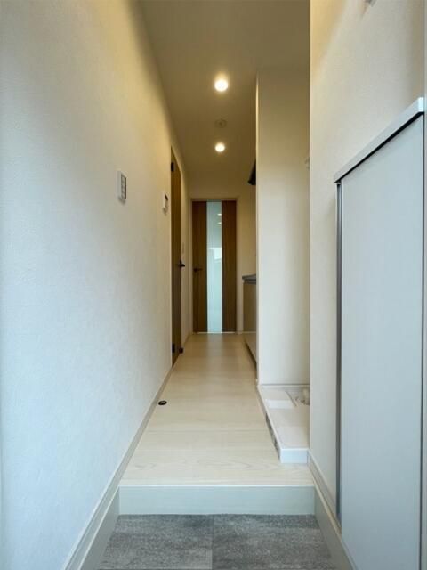 玄関　別部屋同間取のものです。