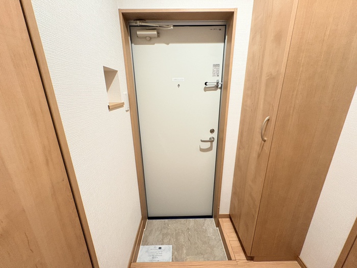 REGALEST Eightの玄関写真