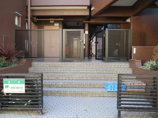 ＪＲ京浜東北線 赤羽駅 徒歩11分 4階建 築49年の外観写真